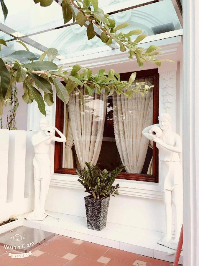 Luxury Hotel T&L Cam Pha Exterior photo