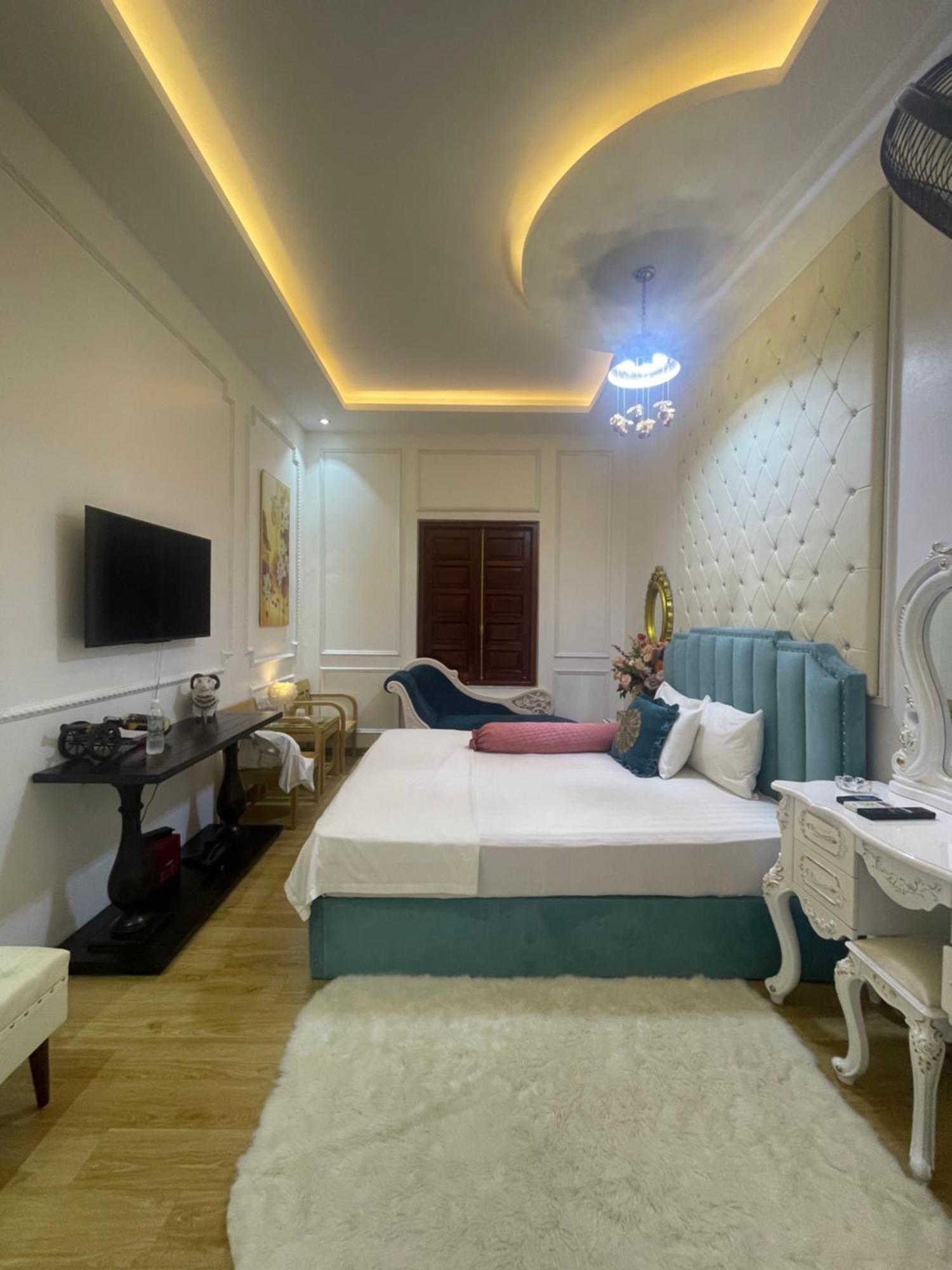 Luxury Hotel T&L Cam Pha Exterior photo